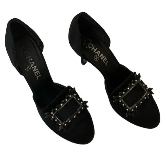 Chanel Black Satin 3.5" heels Gemstone buckle Size 36.5 (US size 6) - Picture 3 of 14